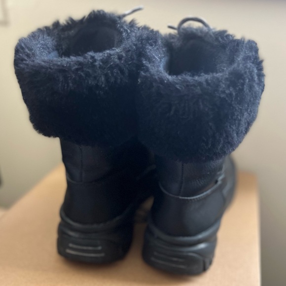 UGG Yose Fluff winter boots - Picture 5 of 6